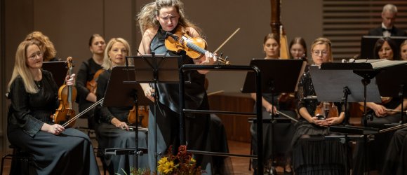 Britten Violin concerto - Elīna Bukša and Paul Mann