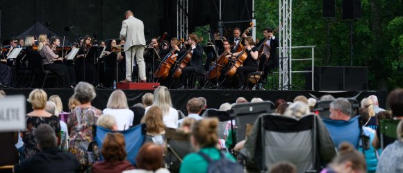 Symphony of nature in Tukums' Durbe castle courtyard,foto: Mareks Bērziņš