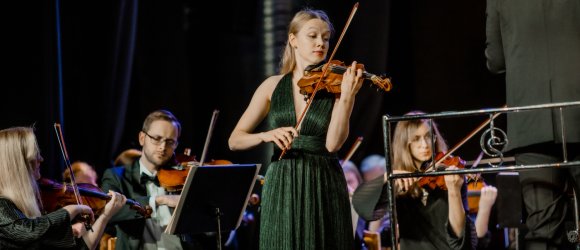 Autumn concert tour with Guntis Kuzma and Elzu Siliņa,foto: Kristaps Anškens, Diāna Kārkliņa, Ņina Škļar and Lina Černauskienė