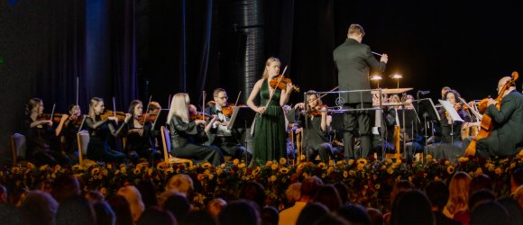 Autumn concert tour with Guntis Kuzma and Elzu Siliņa,foto: Kristaps Anškens, Diāna Kārkliņa, Ņina Škļar and Lina Černauskienė