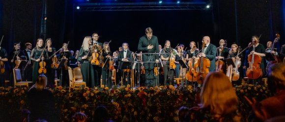 Autumn concert tour with Guntis Kuzma and Elzu Siliņa,foto: Kristaps Anškens, Diāna Kārkliņa, Ņina Škļar and Lina Černauskienė