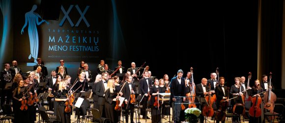 Autumn concert tour with Guntis Kuzma and Elzu Siliņa,foto: Kristaps Anškens, Diāna Kārkliņa, Ņina Škļar and Lina Černauskienė