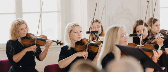 Liepājas skaņas Rundāles pilī ar Gunti Kuzmu un Robertasu Beinaris,foto: Jānis Porietis