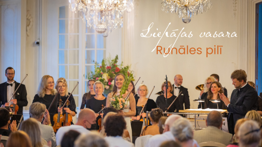 Kristīne Balanas, Ints Dālderis and Liepāja Symphony Orchestra at the festival "Liepāja Summer at Rundāle Castle"